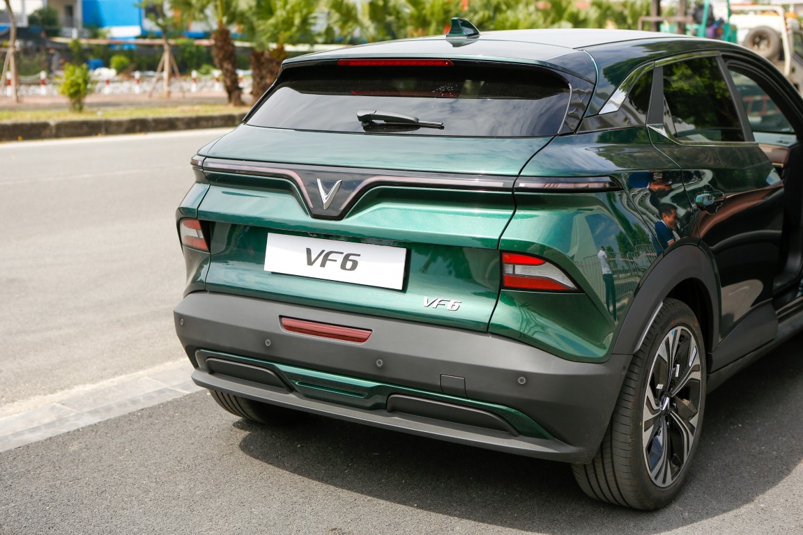Giá xe VinFast VF 6 mới nhất 7